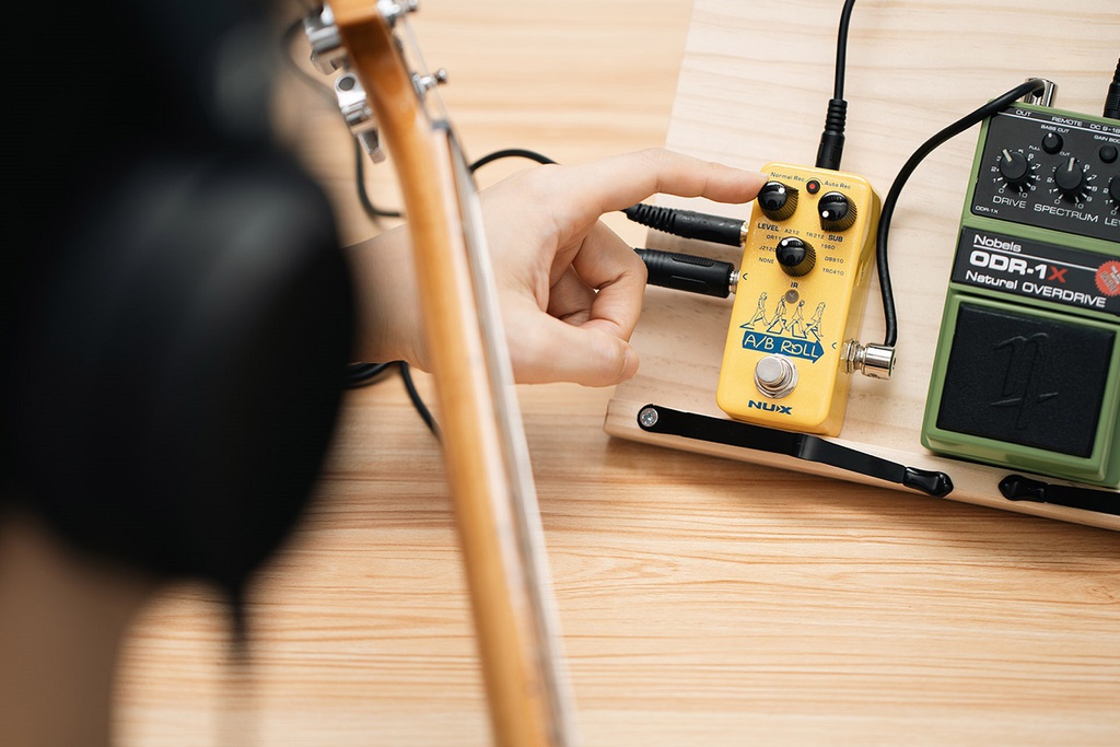 Nux Hook A/B ROLL Octave & Loop NOL-1