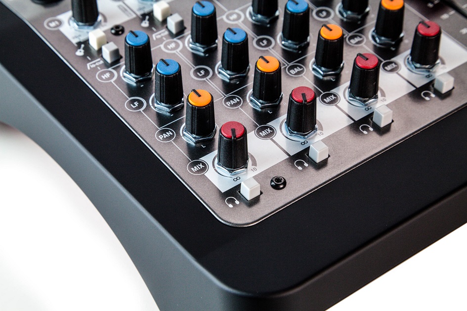 [A/000372] Allen & Heath ZED-6 Image 