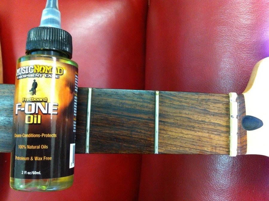 [A/004638] MusicNomad MN105 Fretboard F-One Oil Image 