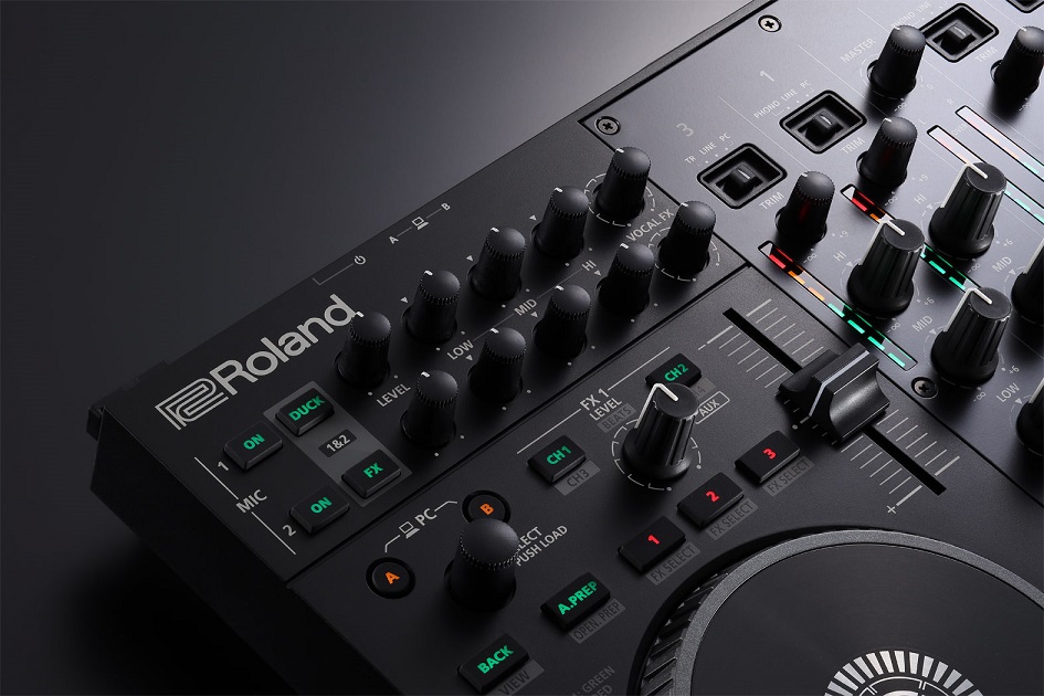 [A/005666] Roland DJ-707M DJ Controller Image 