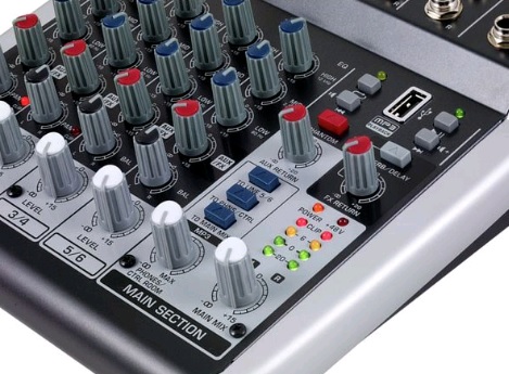 Behringer Xenyx QX602MP3